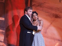 Teatro di San Carlo   PAGLIACCI musica e libretto di Ruggiero Leoncavallo - direttore Donato Renzetti - regia Daniele Finzi Pasca  Teatro di San Carlo   PAGLIACCI musica e libretto di Ruggiero Leoncavallo - direttore Donato Renzetti - regia Daniele Finzi Pasca - maestro del Coro Salvatore Caputo - coreografie Maria Bonzanigo - scene Hugo Gargiulo - costumi Giovanna Buzzi -disegno luci Daniele Finzi Pasca - Nedda Kristin Lewis -Canio Carl Tanner - Tonio Dario Solari - Beppe Francesco Marsiglia - Silvio Simone Piazzola -Orchestra e coro del Teatro di San Carlo - Nuovo allestimento del Teatro di San Carlo  In coproduzione con Fondazione Campania dei Festival